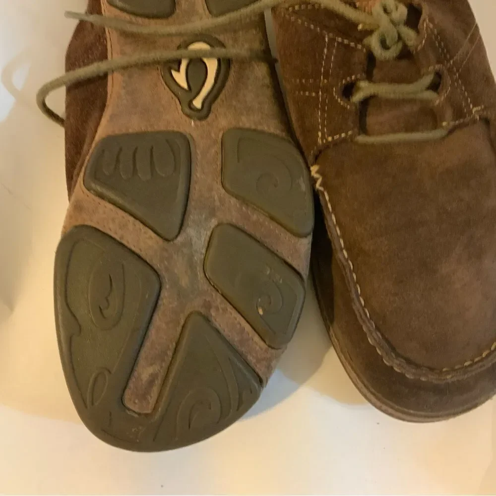 OluKai Suede Men's Ohana Lace-Up Moccassins size 10.5